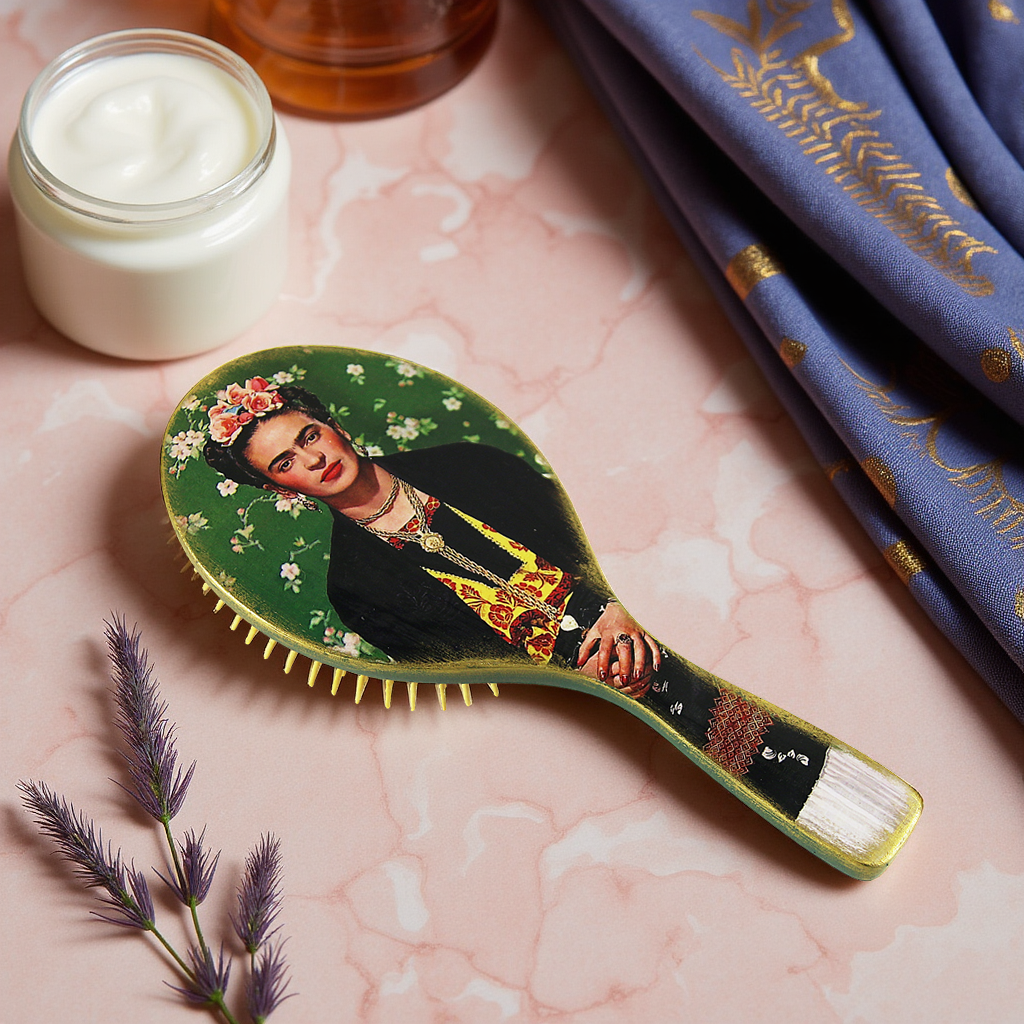 frida b2 Personalized bamboo hairbrush, eco, προσωποιημένη χειροποίητη βούρτσα μπαμπού