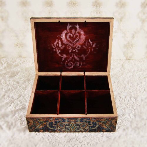 Vintage retro keepsake box, handmade with decoupage technique, Ρετρό βίντατζ κουτί αποθήκευσης, χειροποίητο ντεκουπάζ