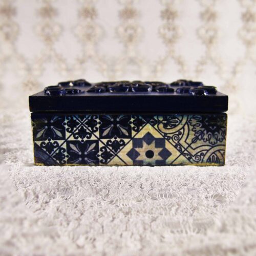 Vintage retro keepsake box, handmade with decoupage technique, Ρετρό βίντατζ κουτί αποθήκευσης, χειροποίητο ντεκουπάζ