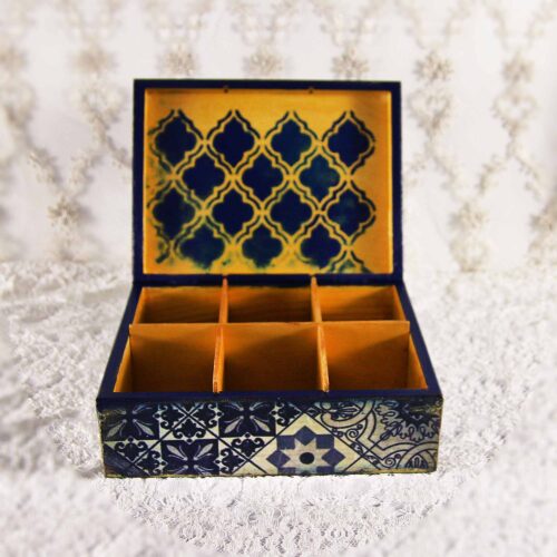 Vintage retro keepsake box, handmade with decoupage technique, Ρετρό βίντατζ κουτί αποθήκευσης, χειροποίητο ντεκουπάζ