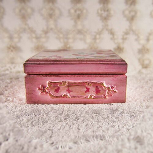 Vintage retro keepsake box, handmade with decoupage technique, Ρετρό βίντατζ κουτί αποθήκευσης, χειροποίητο ντεκουπάζ