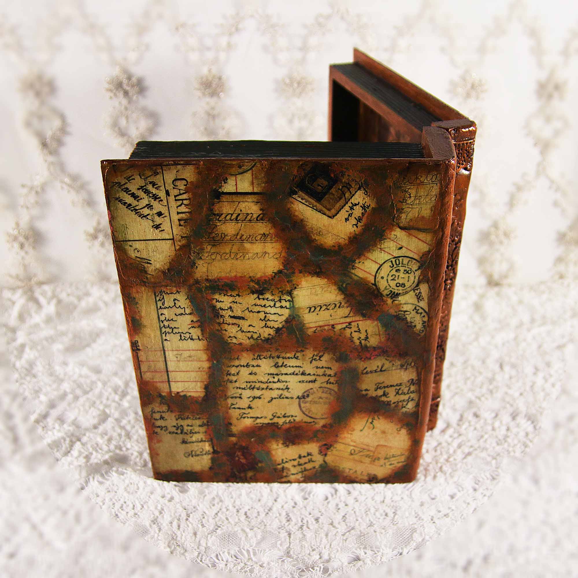 IMG_0456 Vintage retro keepsake box, handmade with decoupage technique, Ρετρό βίντατζ κουτί αποθήκευσης, χειροποίητο ντεκουπάζ