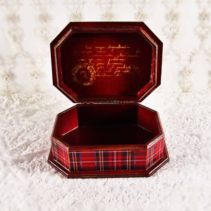 Vintage retro keepsake box, handmade with decoupage technique, Ρετρό βίντατζ κουτί αποθήκευσης, χειροποίητο ντεκουπάζ