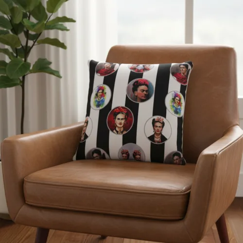 Handmade decorative pillow, Turkish fabric, multiple sizes, hypoallergenic, vibrant design | Χειροποίητο μαξιλάρι, ύφασμα Τουρκίας, υποαλλεργικό, έντονα χρώματα